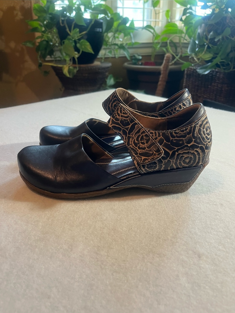 Spring Step L’Artiste Gloss Pansy Mary Jane size 8/39